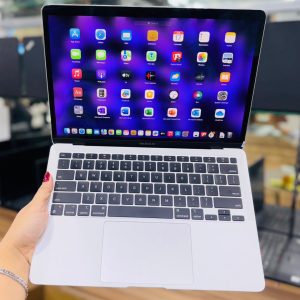 Macbook Air 2020 Chip M1 Ram 8 Gb Ssd 256 Gb Layar 13.3 inc Resolusi 2K Condition Batry Normal 97%